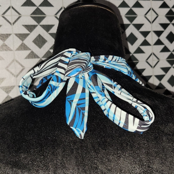 Women's Halter Tankini Size Small NWT - Picture 11 of 16